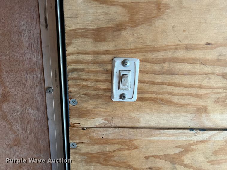 image for item MM9168 2015 Doolittle  enclosed cargo trailer