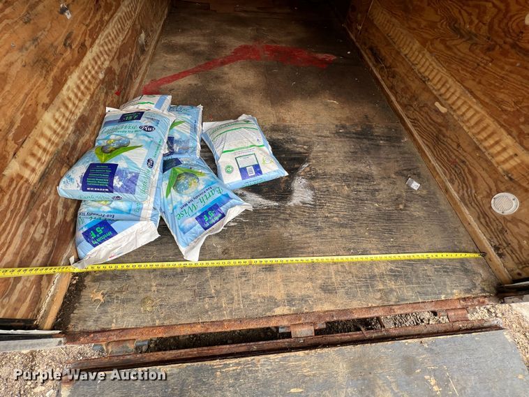 image for item MM9168 2015 Doolittle  enclosed cargo trailer