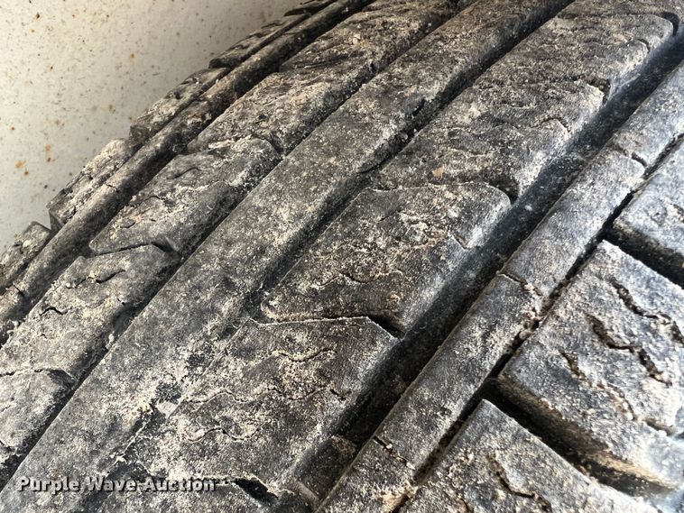 image for item MM9168 2015 Doolittle  enclosed cargo trailer