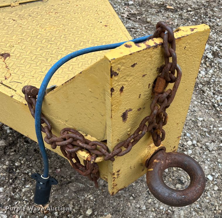 image for item MM9169 1984 ITS CFH9T12BFP  equipment trailer