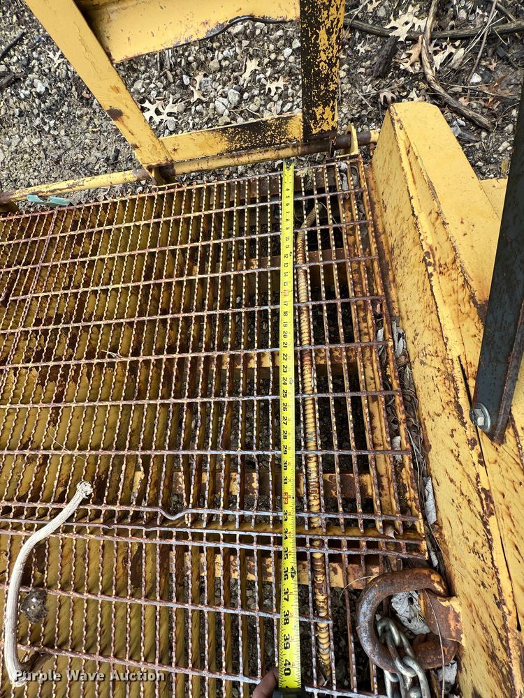 image for item MM9169 1984 ITS CFH9T12BFP  equipment trailer