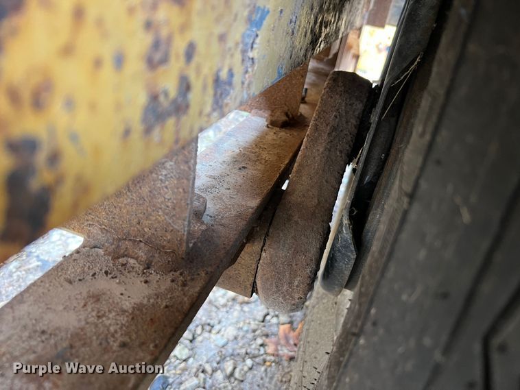 image for item MM9169 1984 ITS CFH9T12BFP  equipment trailer