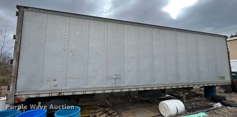 image for item MM9170 1974 Stoughton ASV-302S-RG  refrigerated van trailer