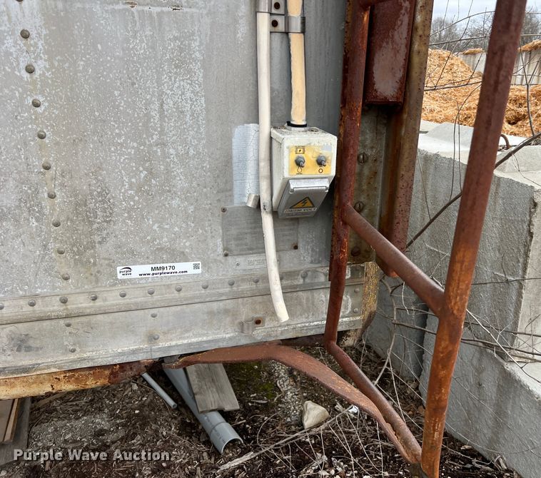 image for item MM9170 1974 Stoughton ASV-302S-RG  refrigerated van trailer