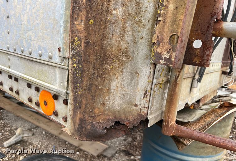 image for item MM9170 1974 Stoughton ASV-302S-RG  refrigerated van trailer