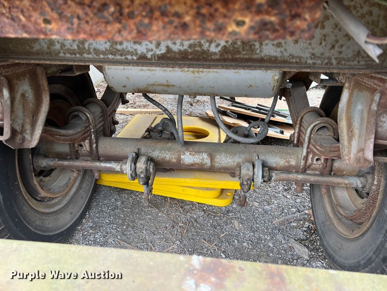 image for item MM9170 1974 Stoughton ASV-302S-RG  refrigerated van trailer