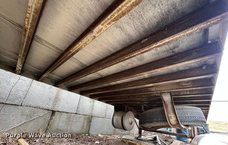 image for item MM9170 1974 Stoughton ASV-302S-RG  refrigerated van trailer