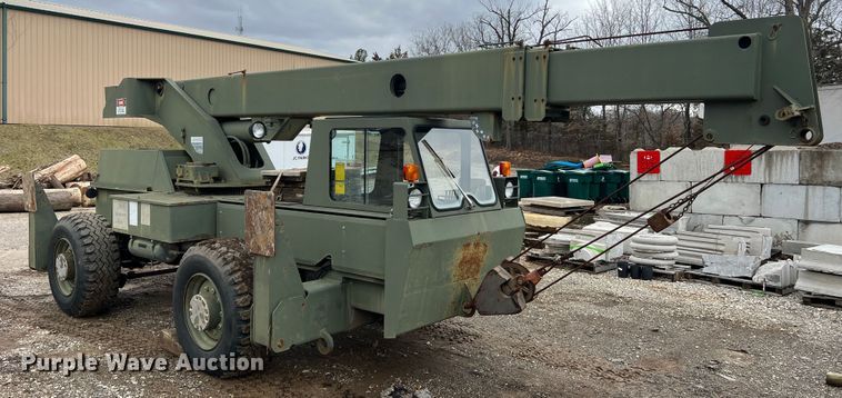 image for item MM9171 1984 Lorain LRT-100  crane