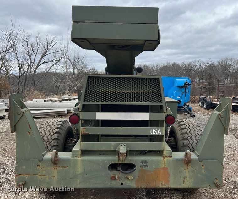 image for item MM9171 1984 Lorain LRT-100  crane