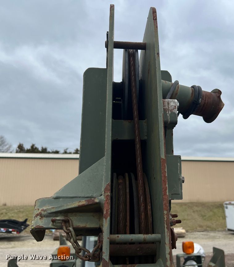 image for item MM9171 1984 Lorain LRT-100  crane