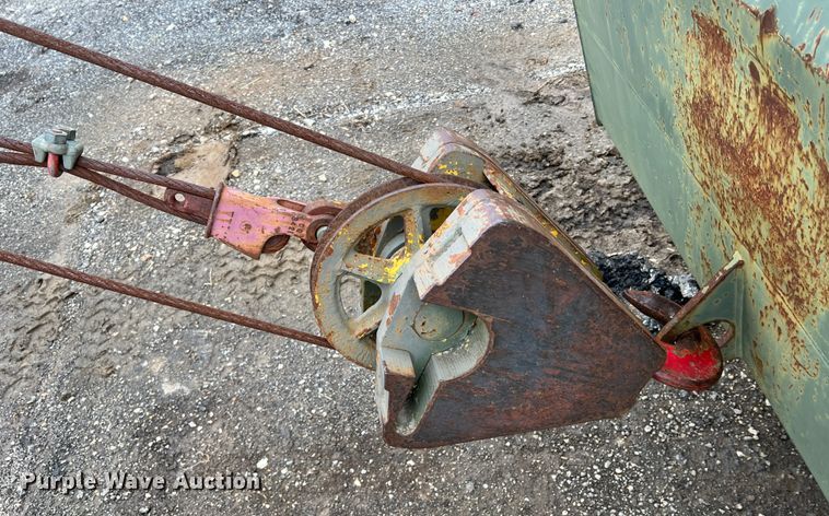 image for item MM9171 1984 Lorain LRT-100  crane