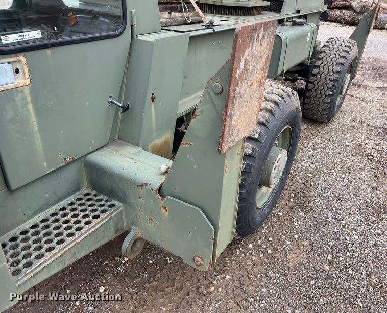 image for item MM9171 1984 Lorain LRT-100  crane