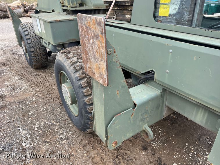 image for item MM9171 1984 Lorain LRT-100  crane