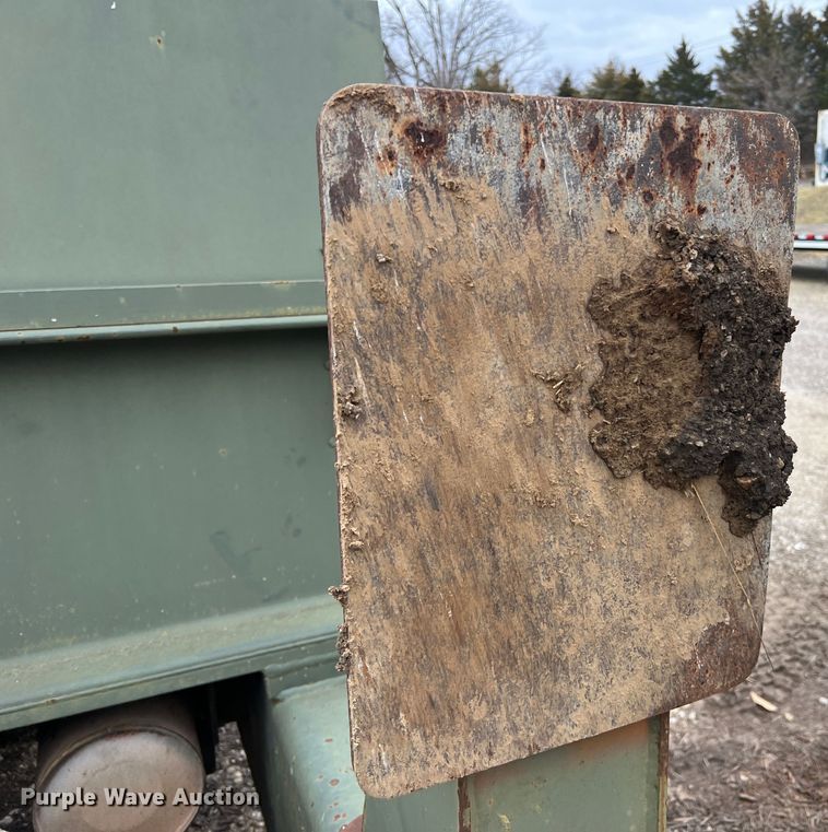 image for item MM9171 1984 Lorain LRT-100  crane