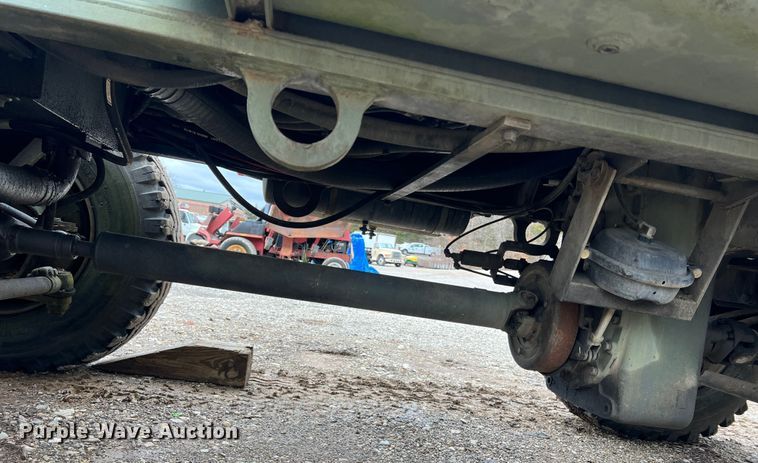 image for item MM9171 1984 Lorain LRT-100  crane