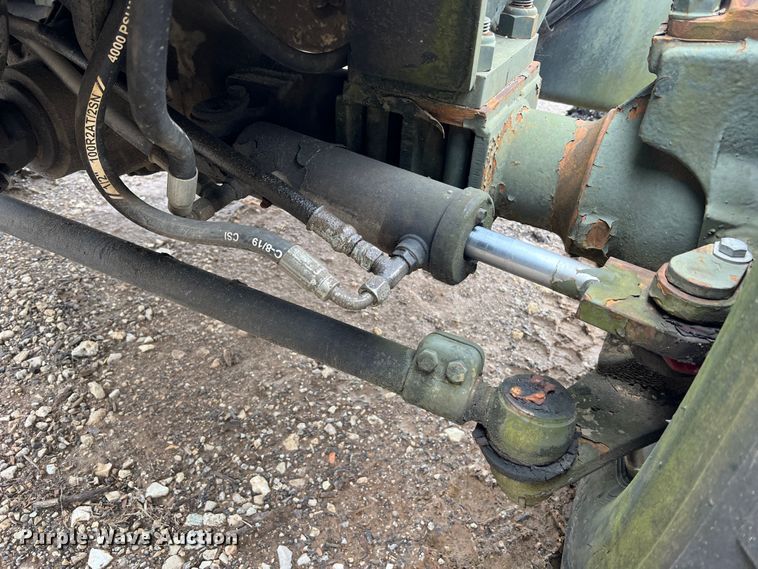 image for item MM9171 1984 Lorain LRT-100  crane