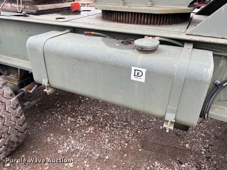 image for item MM9171 1984 Lorain LRT-100  crane