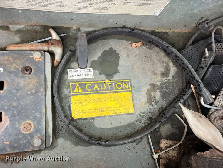 image for item MM9171 1984 Lorain LRT-100  crane