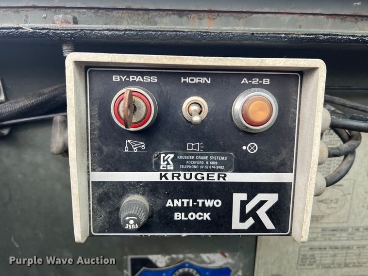 image for item MM9171 1984 Lorain LRT-100  crane