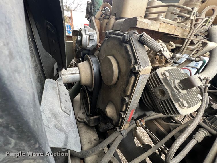 image for item MM9171 1984 Lorain LRT-100  crane