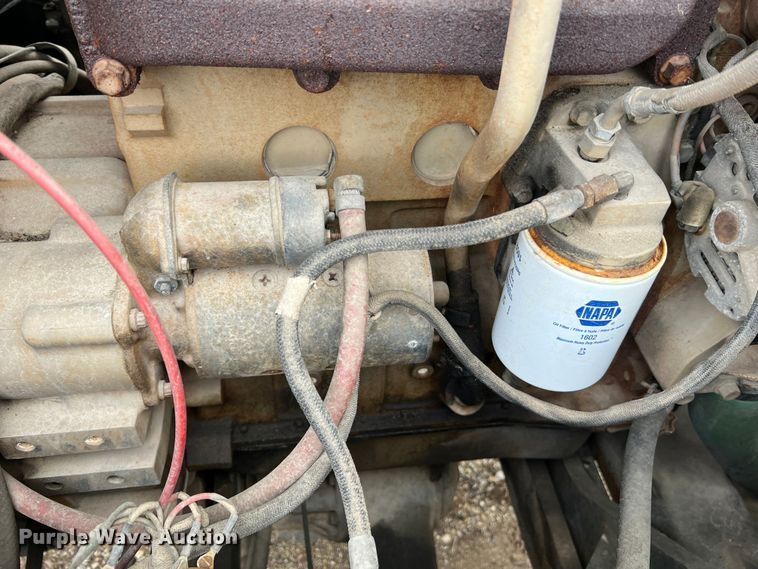 image for item MM9171 1984 Lorain LRT-100  crane