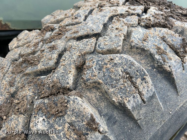 image for item MM9171 1984 Lorain LRT-100  crane