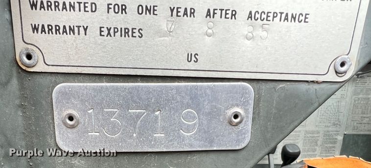 image for item MM9171 1984 Lorain LRT-100  crane