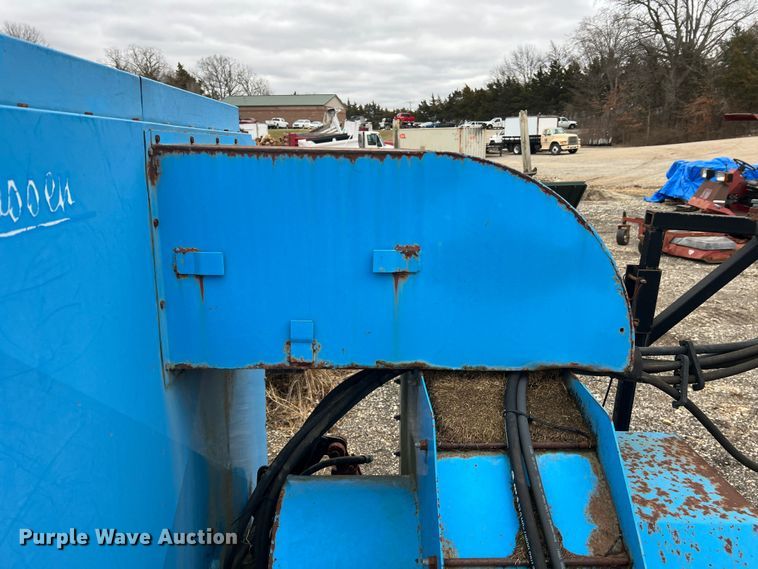 image for item MM9172 Goossen TV-2  three point vacuum