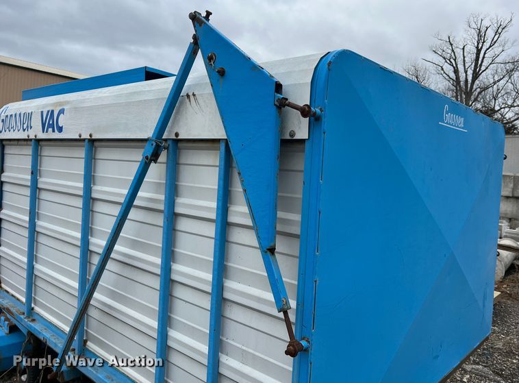 image for item MM9172 Goossen TV-2  three point vacuum