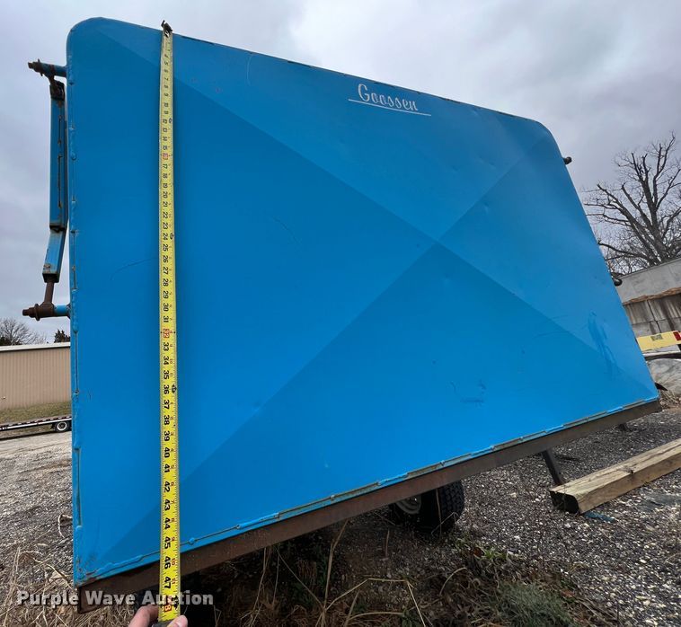 image for item MM9172 Goossen TV-2  three point vacuum