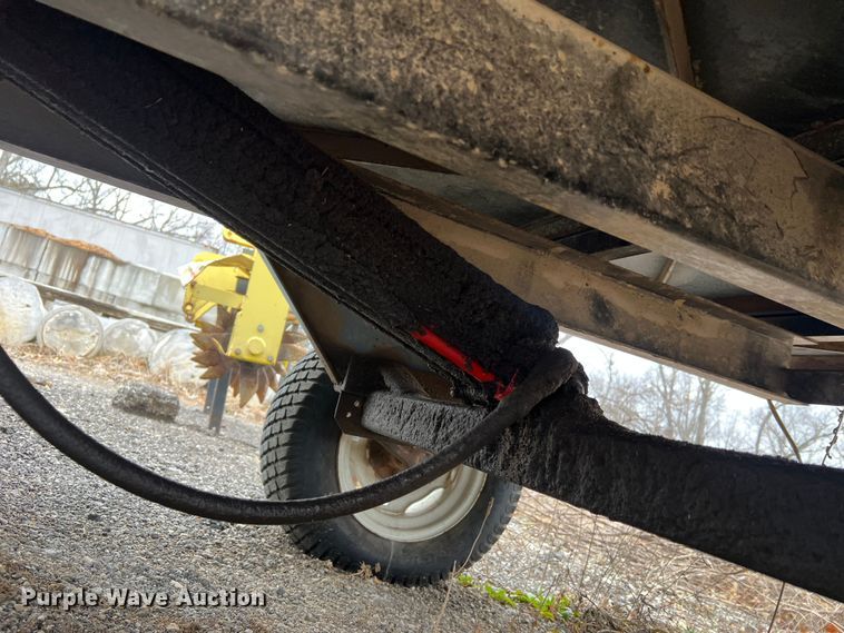 image for item MM9172 Goossen TV-2  three point vacuum