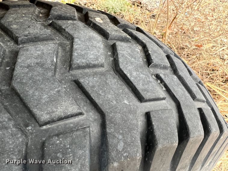 image for item MM9172 Goossen TV-2  three point vacuum