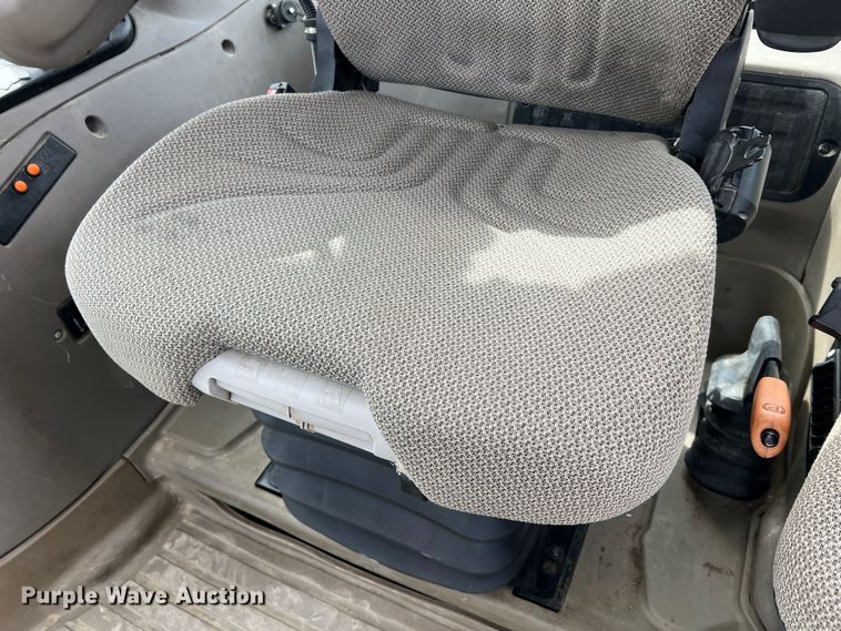 image for item MM9203 2012 Case Maxxum 125  MFWD tractor