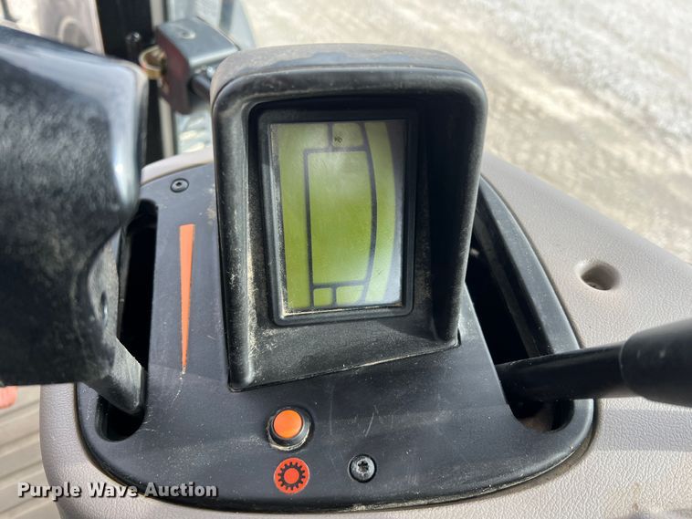 image for item MM9203 2012 Case Maxxum 125  MFWD tractor