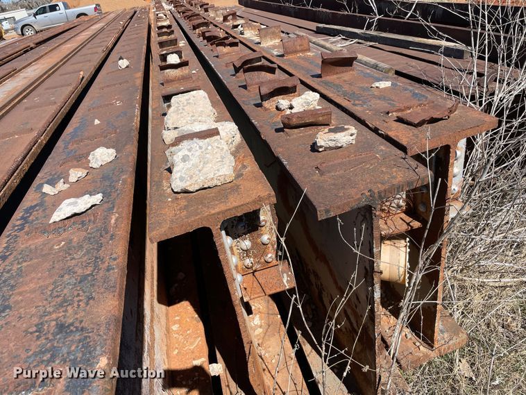 image for item MM9337 (3) steel I-beams