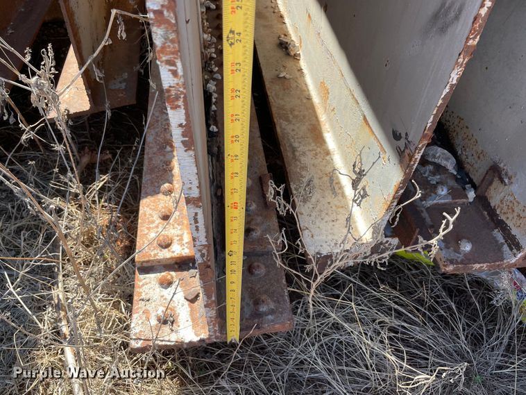 image for item MM9337 (3) steel I-beams