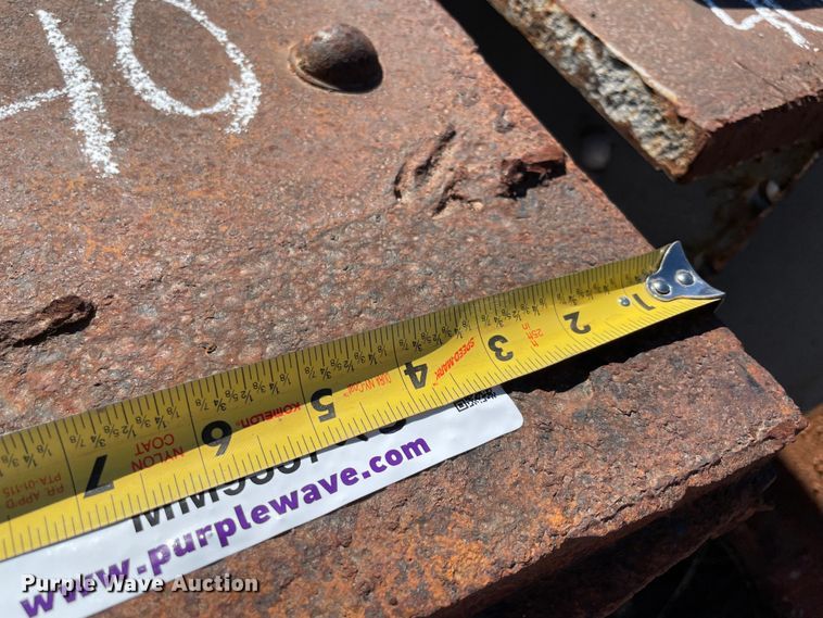 image for item MM9337 (3) steel I-beams