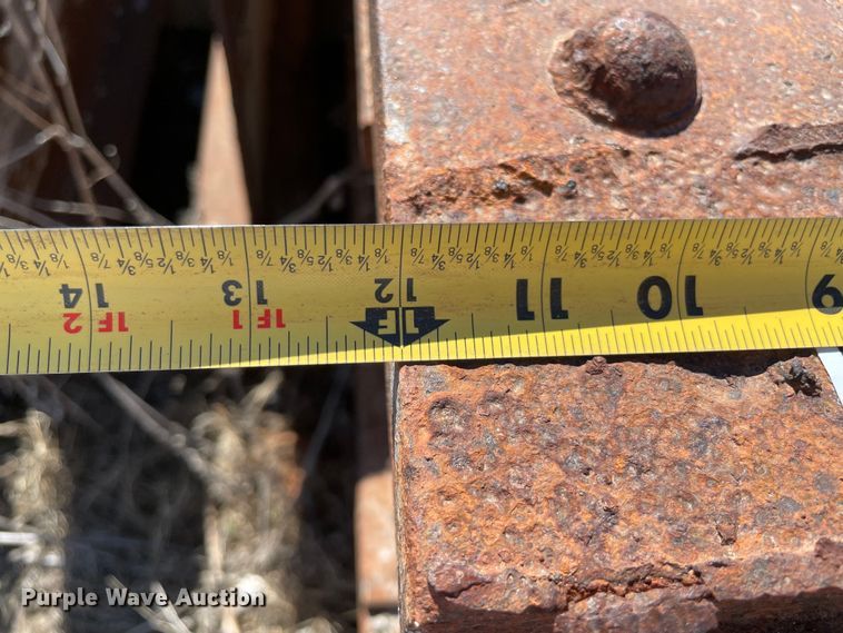 image for item MM9337 (3) steel I-beams