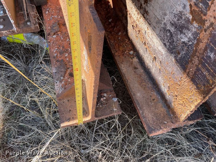 image for item MM9338 (6) steel I-beams