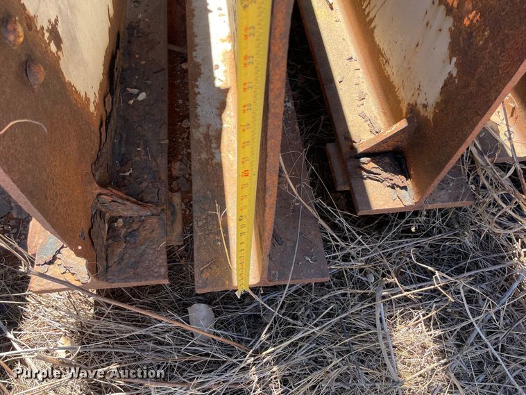 image for item MM9339 (9) steel I-beams