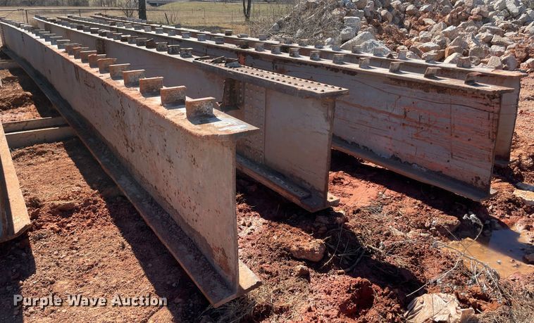 image for item MM9343 (4) steel I-beams