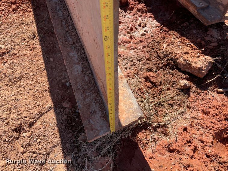 image for item MM9343 (4) steel I-beams