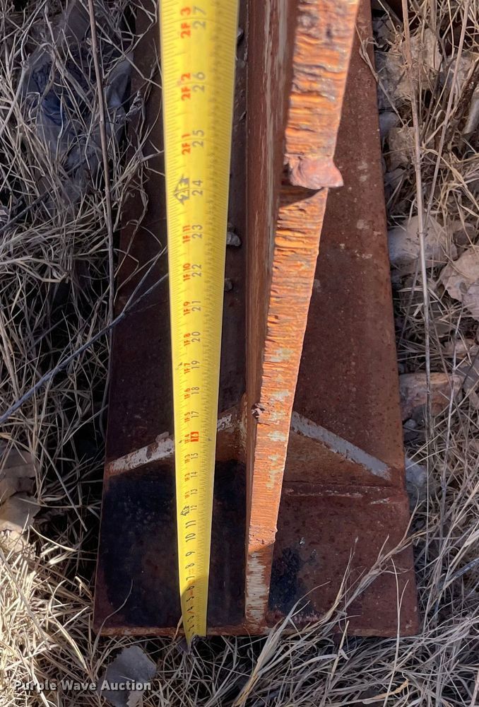 image for item MM9344 (4) steel I-beams