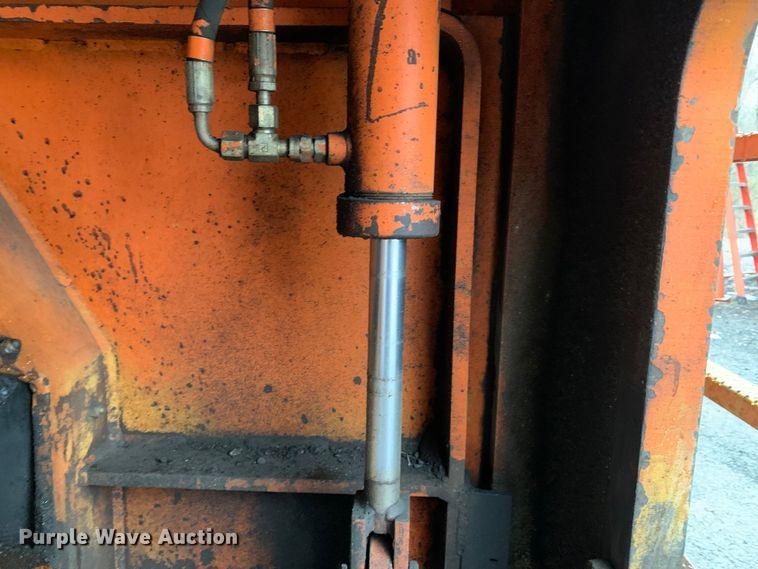 image for item MM9715 2007 Caterpillar PM201  milling machine