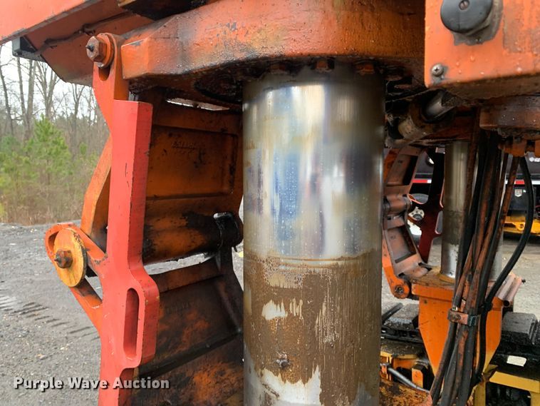 image for item MM9715 2007 Caterpillar PM201  milling machine