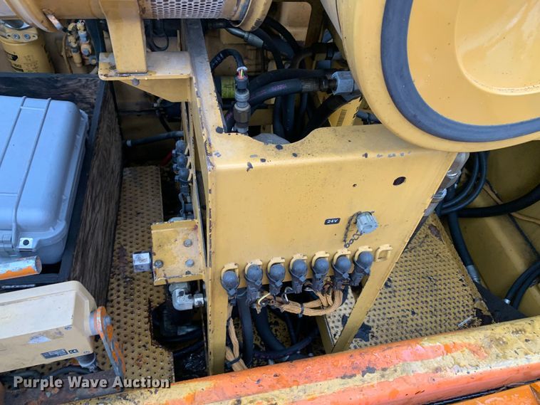 image for item MM9715 2007 Caterpillar PM201  milling machine