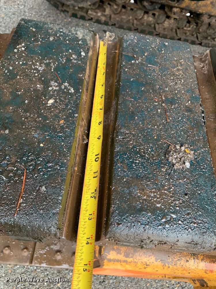 image for item MM9715 2007 Caterpillar PM201  milling machine