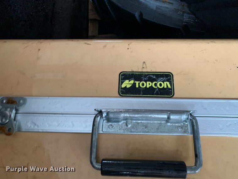 image for item MM9716 2011 Dynapac F1000T  paver