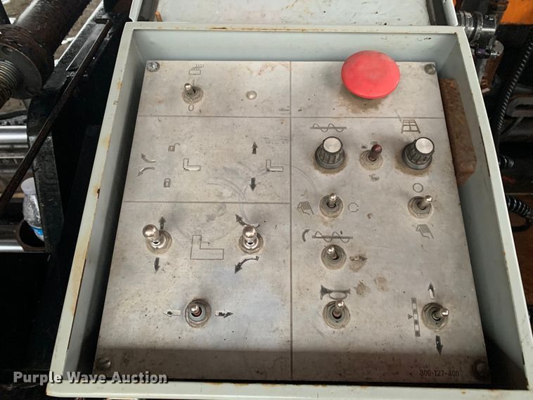 image for item MM9716 2011 Dynapac F1000T  paver