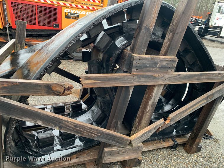 image for item MM9716 2011 Dynapac F1000T  paver